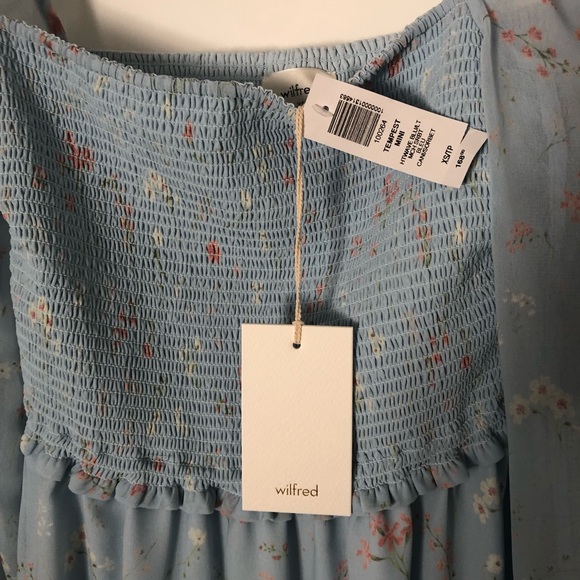 RELIST- Brand new with tags Aritzia tempest dress ๐๐ธ - Picture 2 of 3